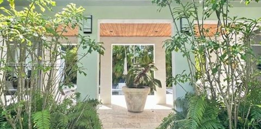 Casa en Miami, Florida 4 dormitorios, 314.94 m2 № 1409105