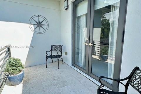 Casa en venta en Miami, Florida, 4 dormitorios, 314.94 m2 № 1409105 - foto 22