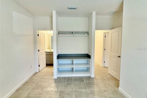 Adosado en venta en Orlando, Florida, 5 dormitorios, 178.19 m2 № 1383273 - foto 18