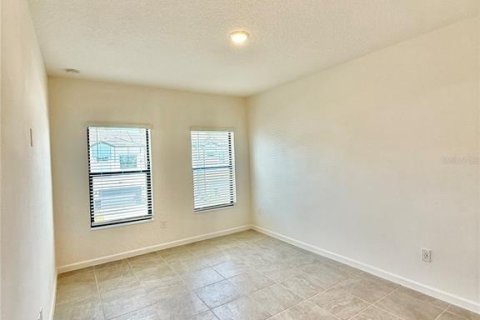 Adosado en venta en Orlando, Florida, 5 dormitorios, 178.19 m2 № 1383273 - foto 12