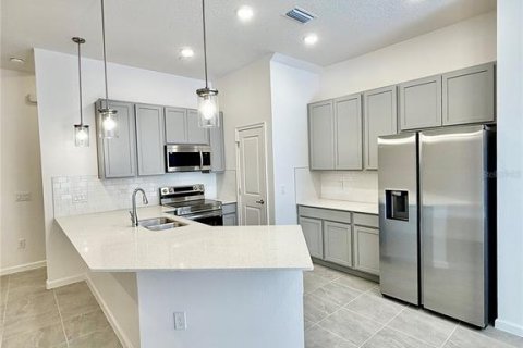 Adosado en venta en Orlando, Florida, 5 dormitorios, 178.19 m2 № 1383273 - foto 3