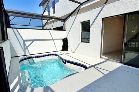 Adosado en venta en Orlando, Florida, 5 dormitorios, 178.19 m2 № 1383273 - foto 2