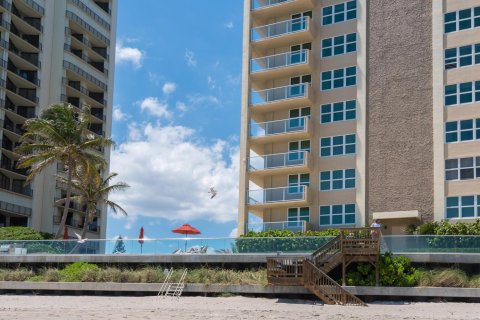 Condominio en venta en Riviera Beach, Florida, 2 dormitorios, 130.06 m2 № 978259 - foto 13