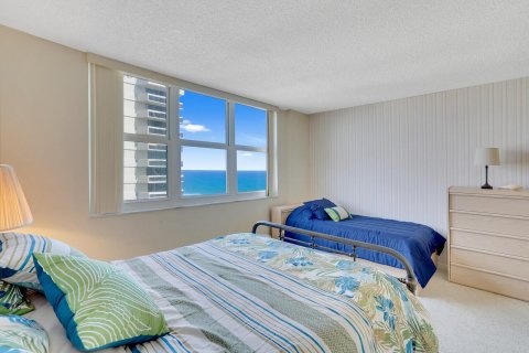 Condo in Riviera Beach, Florida, 2 bedrooms  № 978259 - photo 18