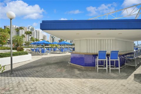 Copropriété à vendre à Miami, Floride: 2 chambres, 91.97 m2 № 1389908 - photo 14