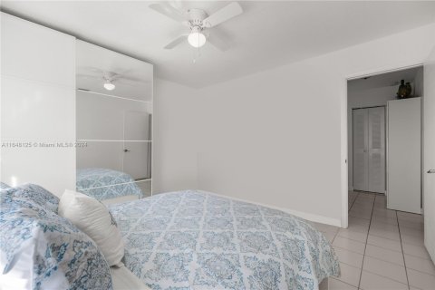 Townhouse in Miami, Florida 3 bedrooms, 126.81 sq.m. № 1330990 - photo 22