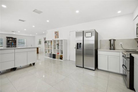 Villa ou maison à vendre à Hallandale Beach, Floride: 3 chambres, 154.59 m2 № 1332194 - photo 8