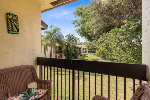 Condo in Deerfield Beach, Florida, 2 bedrooms  № 998458 - photo 19