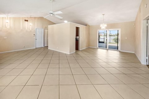 Casa en venta en Lake Worth, Florida, 4 dormitorios, 179.12 m2 № 1222498 - foto 19