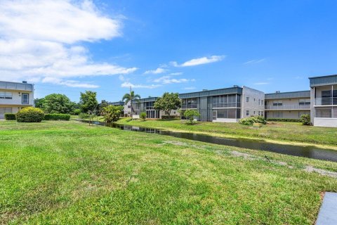 Copropriété à vendre à Delray Beach, Floride: 2 chambres, 84.26 m2 № 1222500 - photo 1