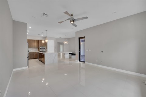 House in Parkland, Florida 5 bedrooms, 275.92 sq.m. № 1222501 - photo 18