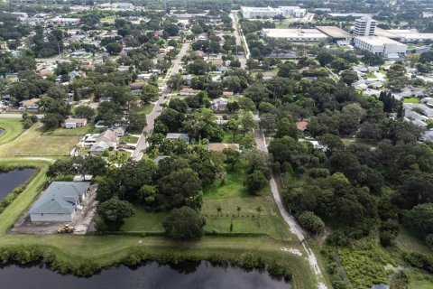 Land in Saint Petersburg, Florida № 1300499 - photo 6