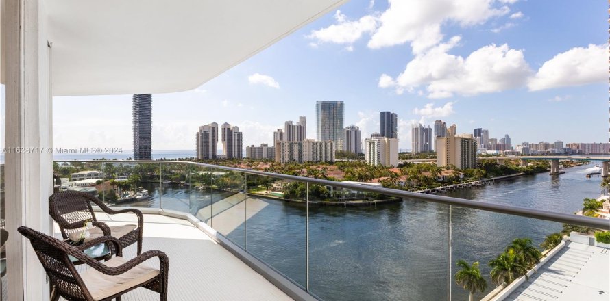 Condo in Aventura, Florida, 2 bedrooms  № 1347644