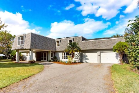 Casa en venta en Sebring, Florida, 7 dormitorios, 654.78 m2 № 808067 - foto 3
