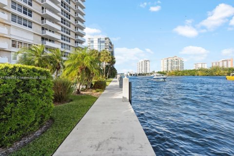 Copropriété à vendre à Fort Lauderdale, Floride: 1 chambre, 88.72 m2 № 1427549 - photo 8