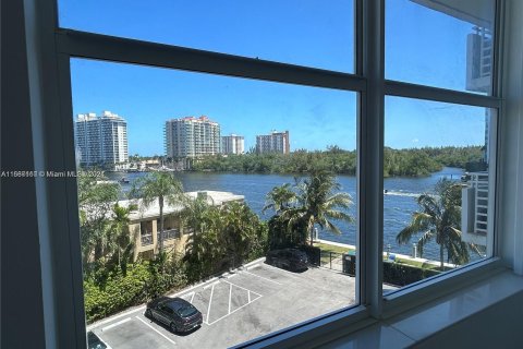 Condo in Fort Lauderdale, Florida, 1 bedroom  № 1427549 - photo 9