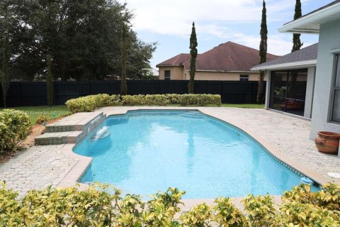 Villa ou maison à louer à Port St. Lucie, Floride: 3 chambres, 191.47 m2 № 1370435 - photo 20