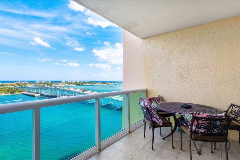 Condo in Riviera Beach, Florida, 2 bedrooms  № 1107823 - photo 4