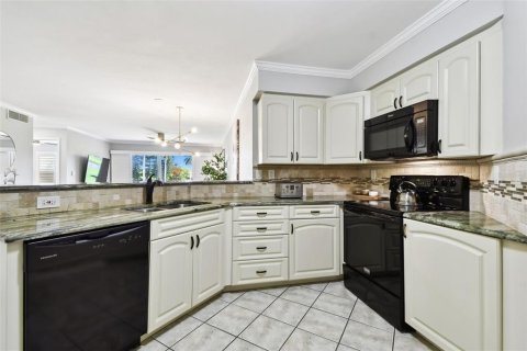 Condominio en venta en Saint Petersburg, Florida, 2 dormitorios, 106.37 m2 № 1352365 - foto 4