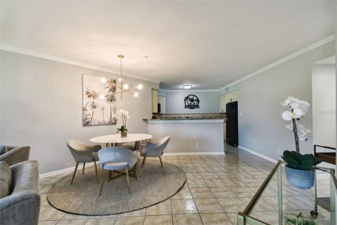 Copropriété à vendre à Saint Petersburg, Floride: 2 chambres, 106.37 m2 № 1352365 - photo 3