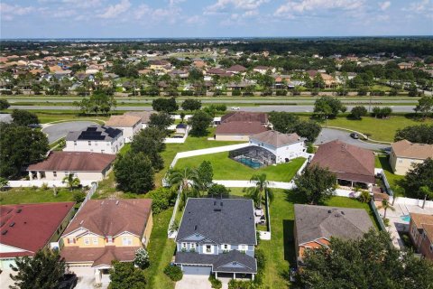 Villa ou maison à vendre à Kissimmee, Floride: 5 chambres, 319.03 m2 № 1323288 - photo 4