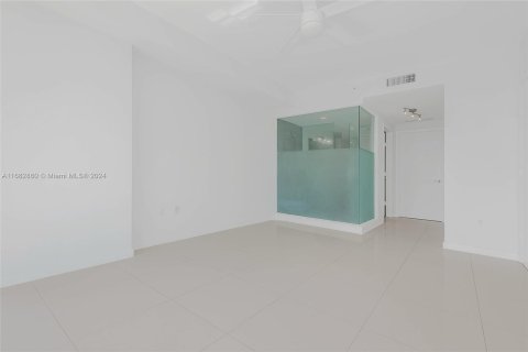 Condominio en venta en Miami, Florida, 2 dormitorios, 114.73 m2 № 1417770 - foto 21