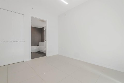 Condominio en venta en Miami, Florida, 2 dormitorios, 114.73 m2 № 1417770 - foto 17