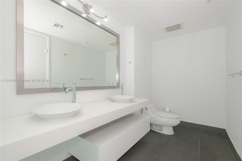 Condominio en venta en Miami, Florida, 2 dormitorios, 114.73 m2 № 1417770 - foto 24