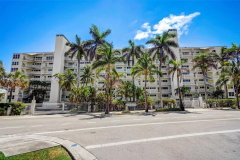 Condo in Deerfield Beach, Florida, 1 bedroom  № 1170377 - photo 5