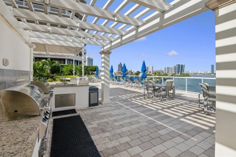 Condo in Aventura, Florida, 3 bedrooms  № 1419980 - photo 24