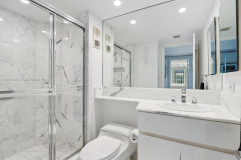 Condo in Aventura, Florida, 3 bedrooms  № 1419980 - photo 20