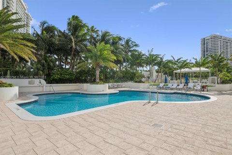 Condo in Aventura, Florida, 3 bedrooms  № 1419980 - photo 25