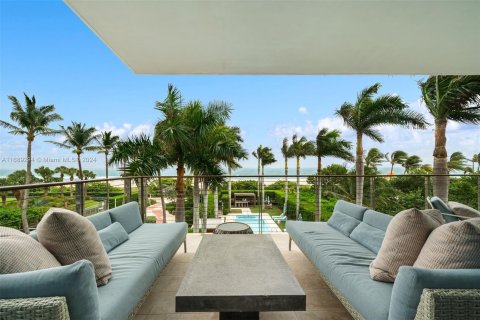 Condo in Miami Beach, Florida, 4 bedrooms  № 1431727 - photo 9