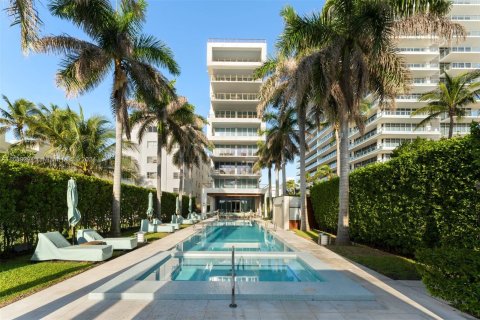 Condo in Miami Beach, Florida, 4 bedrooms  № 1431727 - photo 10