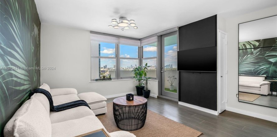 Condo in Miami Beach, Florida, 1 bedroom  № 1138676