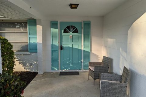 House in Venice, Florida 2 bedrooms, 95.88 sq.m. № 233105 - photo 3