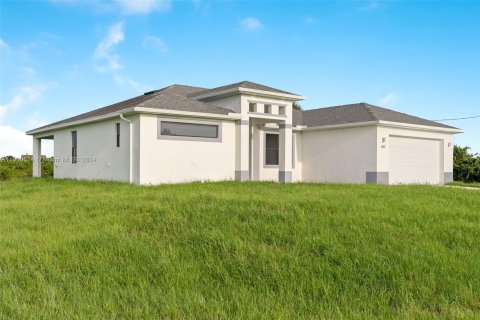 Casa en venta en Lehigh Acres, Florida, 4 dormitorios, 175.77 m2 № 1094751 - foto 29
