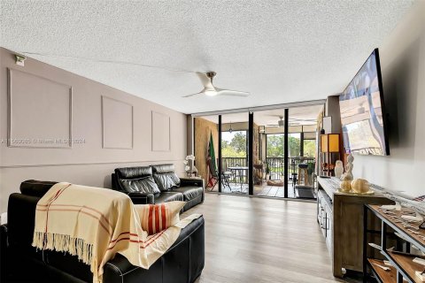 Copropriété à vendre à Hollywood, Floride: 2 chambres, 128.48 m2 № 1094753 - photo 13