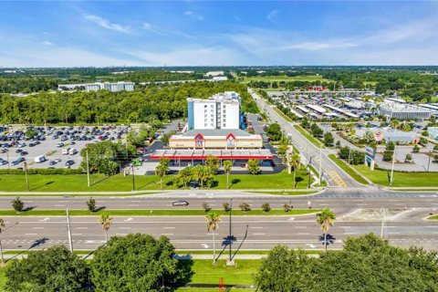 Immobilier commercial à vendre à Orlando, Floride: 730.77 m2 № 222355 - photo 5