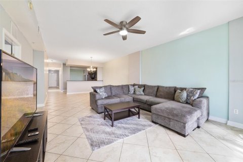 Condominio en venta en Orlando, Florida, 3 dormitorios, 164.9 m2 № 883396 - foto 3