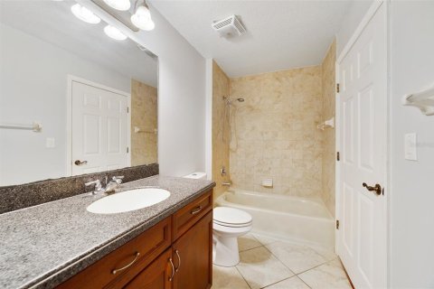 Condominio en venta en Orlando, Florida, 3 dormitorios, 164.9 m2 № 883396 - foto 19