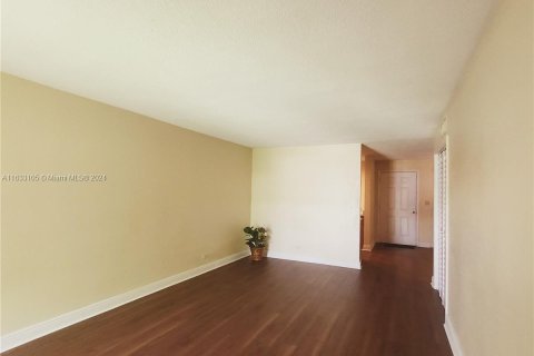 Condo in Plantation, Florida, 1 bedroom  № 1293694 - photo 7