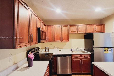 Condo in Plantation, Florida, 1 bedroom  № 1293694 - photo 1