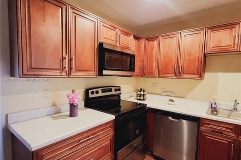 Condo in Plantation, Florida, 1 bedroom  № 1293694 - photo 3