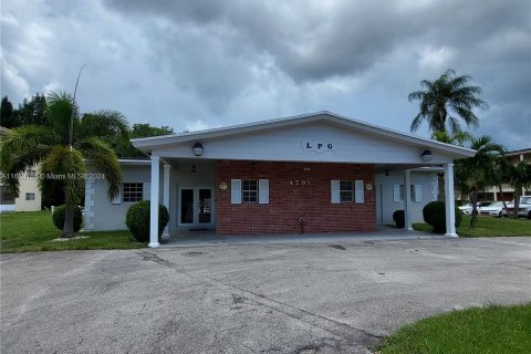 Copropriété à vendre à Plantation, Floride: 1 chambre, 61.04 m2 № 1293694 - photo 18