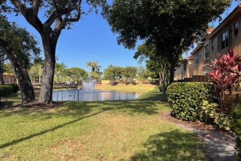 Condo in Fort Lauderdale, Florida, 3 bedrooms  № 1215983 - photo 28