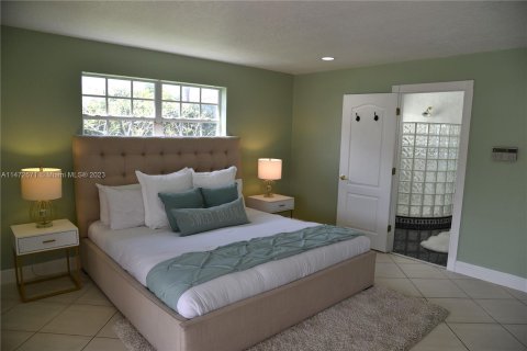 Casa en venta en Miami Lakes, Florida, 5 dormitorios, 191.1 m2 № 783718 - foto 19