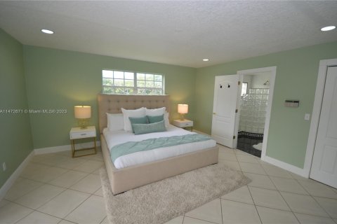 Купить виллу или дом в Майами-Лейкс, Флорида 5 спален, 191.1м2, № 783718 - фото 18