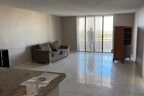 Condominio en venta en Hallandale Beach, Florida, 1 dormitorio, 88.26 m2 № 1175976 - foto 5