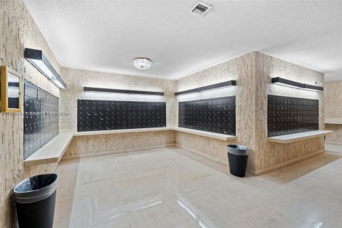 Condominio en venta en Hallandale Beach, Florida, 1 dormitorio, 88.26 m2 № 1175976 - foto 23